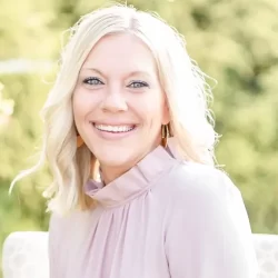 Stacy Koptchak Headshot